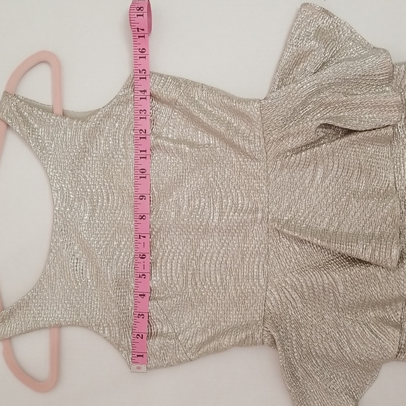 Gold metallic dress, size S - Picture 15 of 16